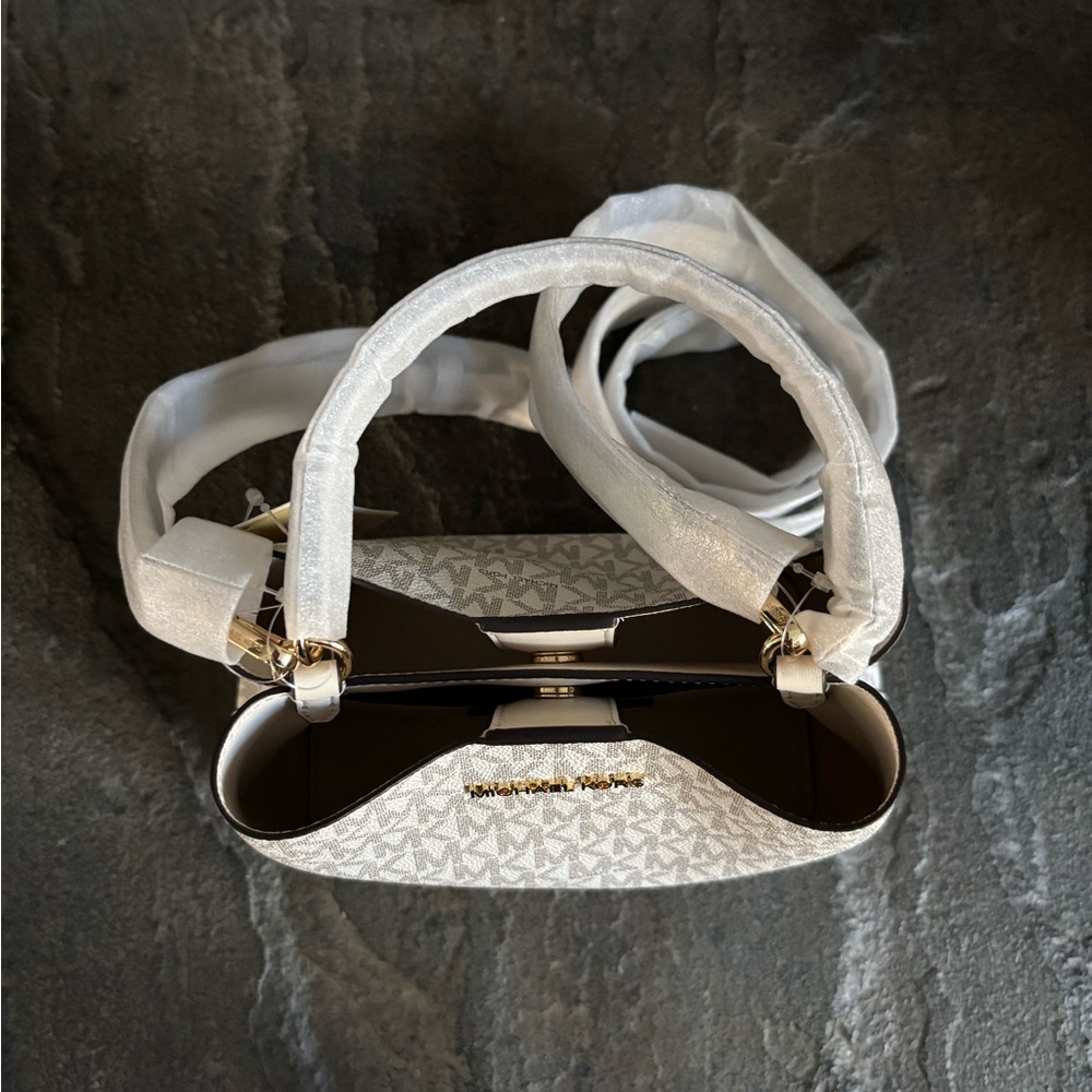 NWT Michael Kors Pratt Small Logo Bucket Shoulder Crossbody Bag - Picture 8 of 15
